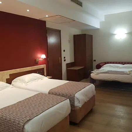 Hotel Astra 4*