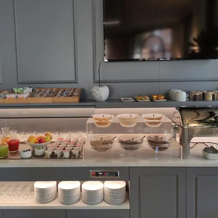 아스트라 4* 페라라