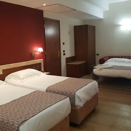 Astra Hotel 4*